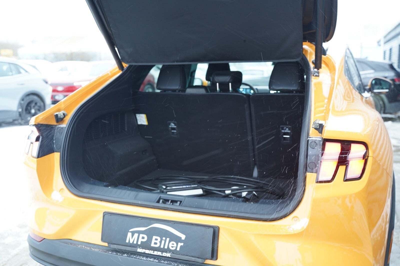 Gul Ford Mustang Mach-E fra 2025