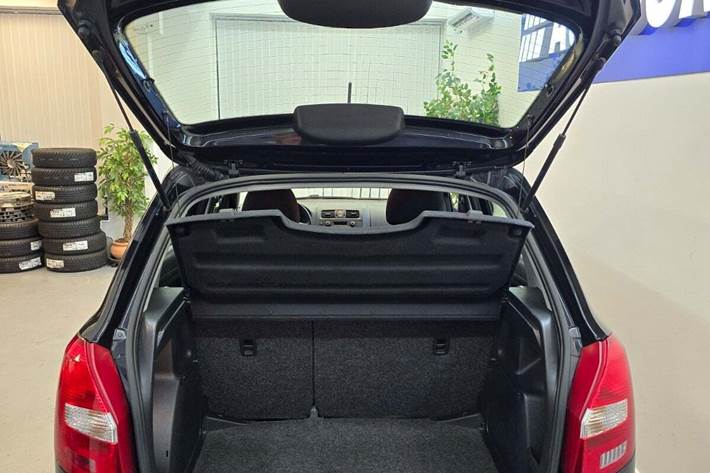 Sort Skoda Fabia fra 2013