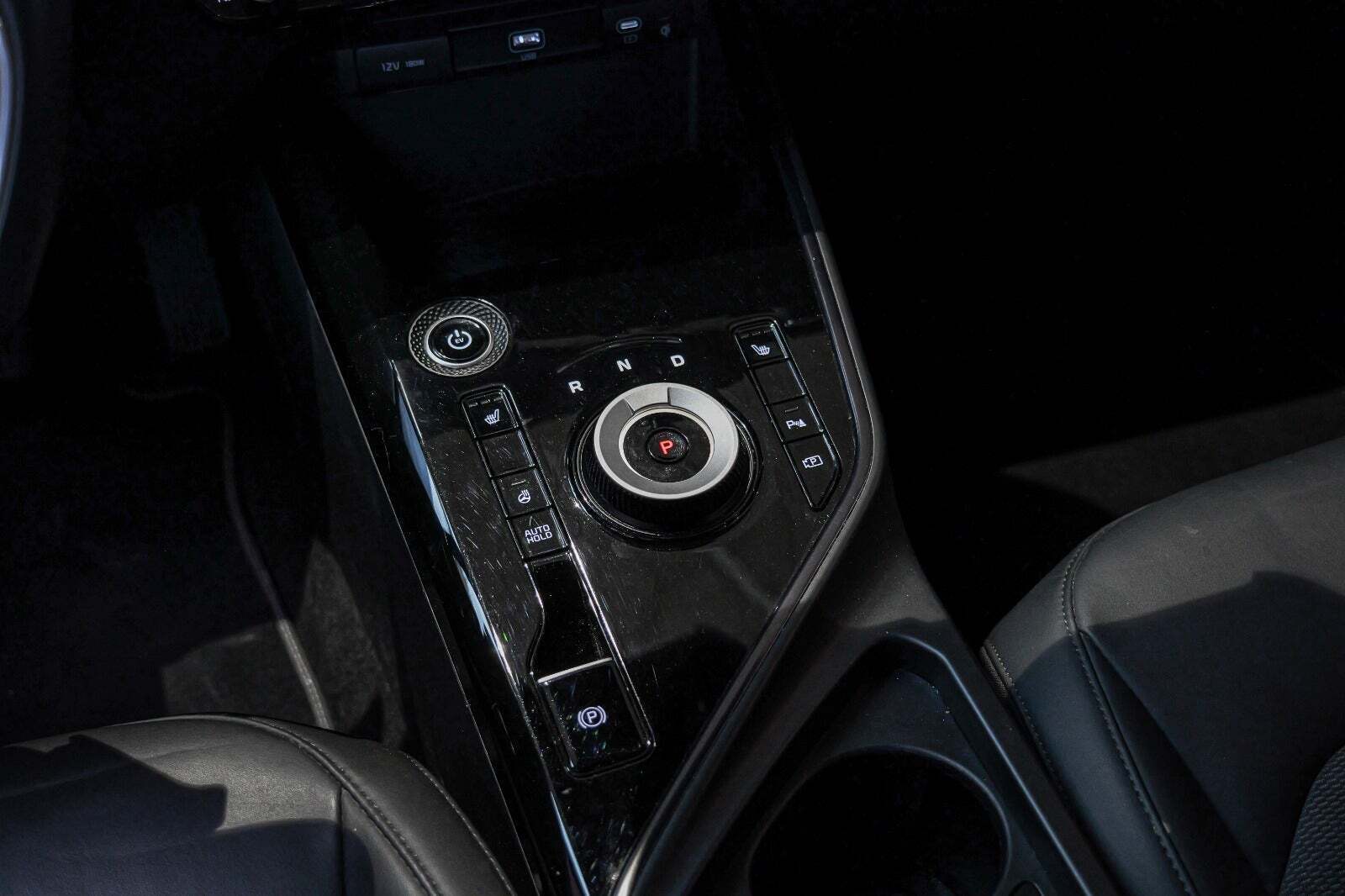 Hvid Kia Niro fra 2023