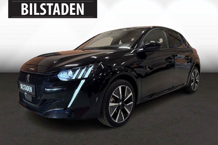 Sort Peugeot e-208 fra 2022 set udefra
