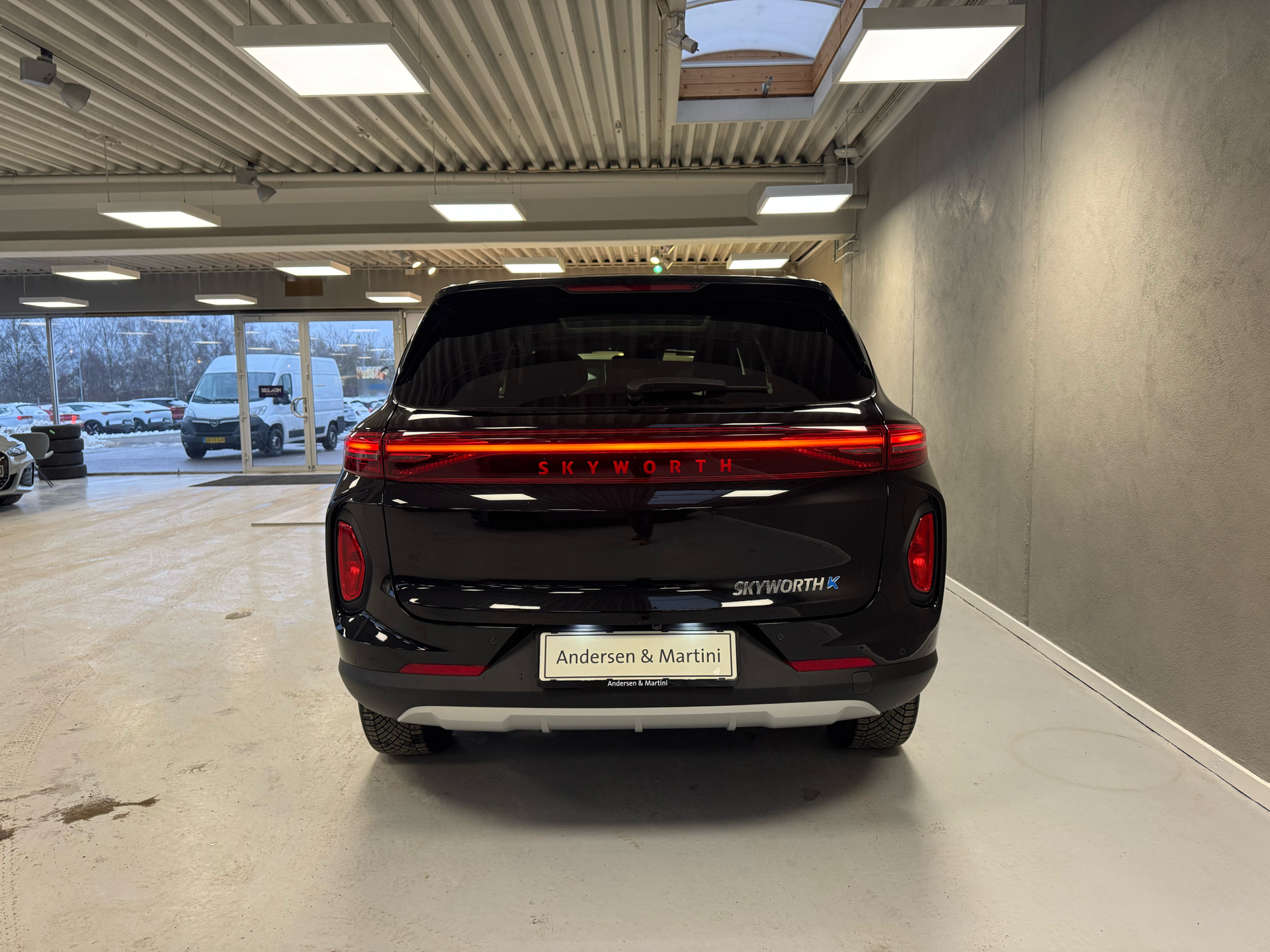 Skyworth K EL Infinity m. lydpakke 204HK 5d Aut.