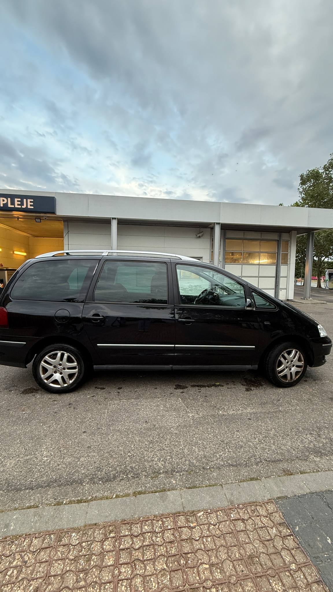 VW Sharan 1,8 T AUT.