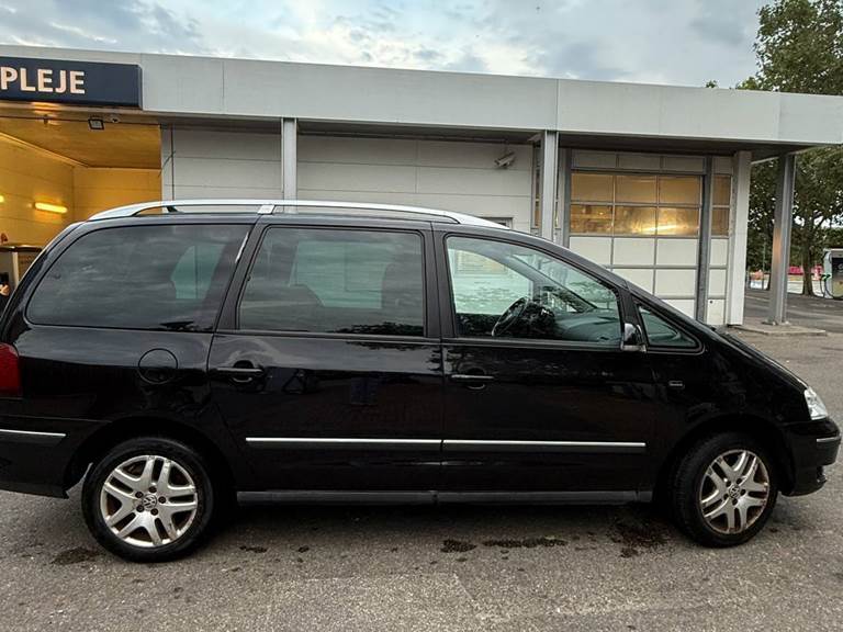 VW Sharan 1,8 T AUT.