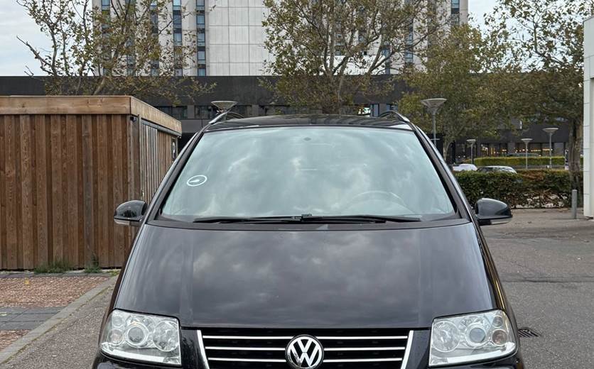 VW Sharan 1,8 T AUT.