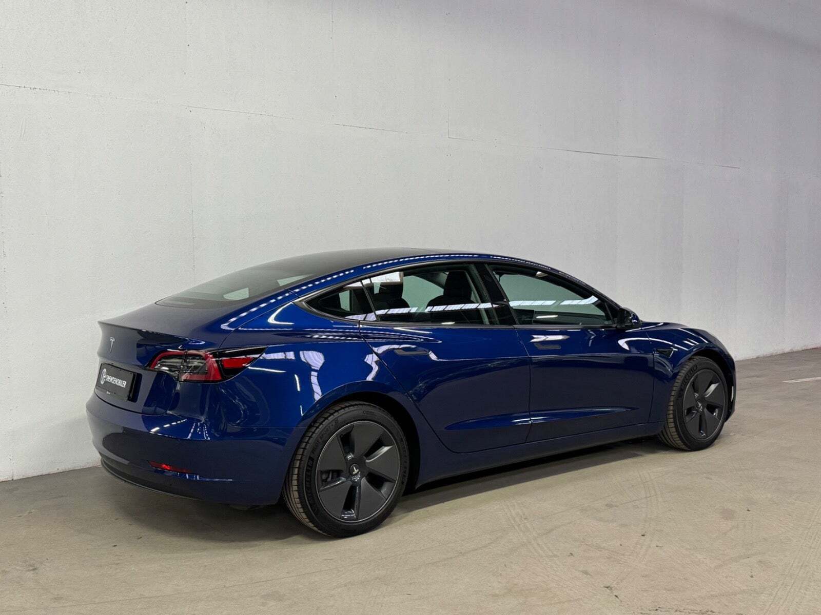 Tesla Model 3 RWD