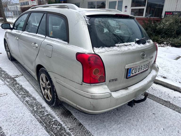 Toyota Avensis 2,0 Sol