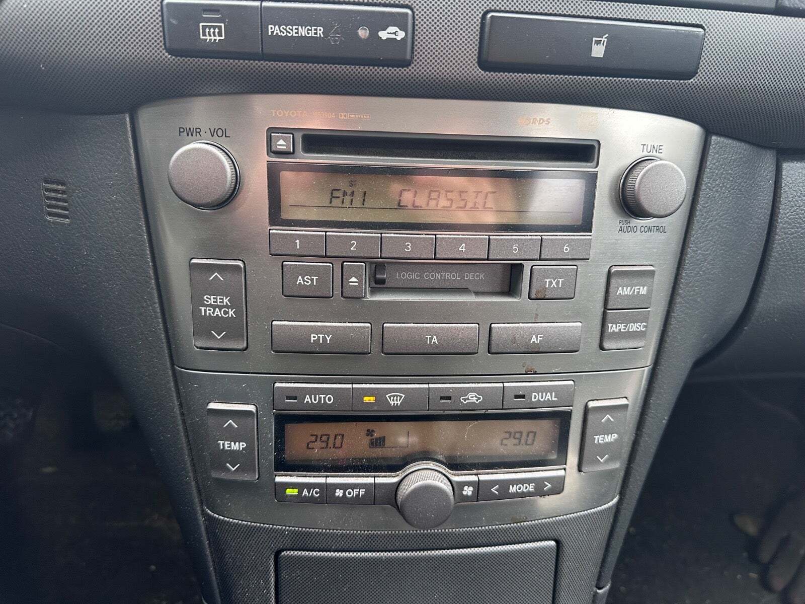 Toyota Avensis 2,0 Sol