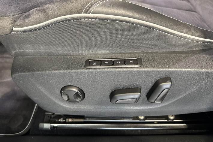 Sølv Skoda Enyaq fra 2022