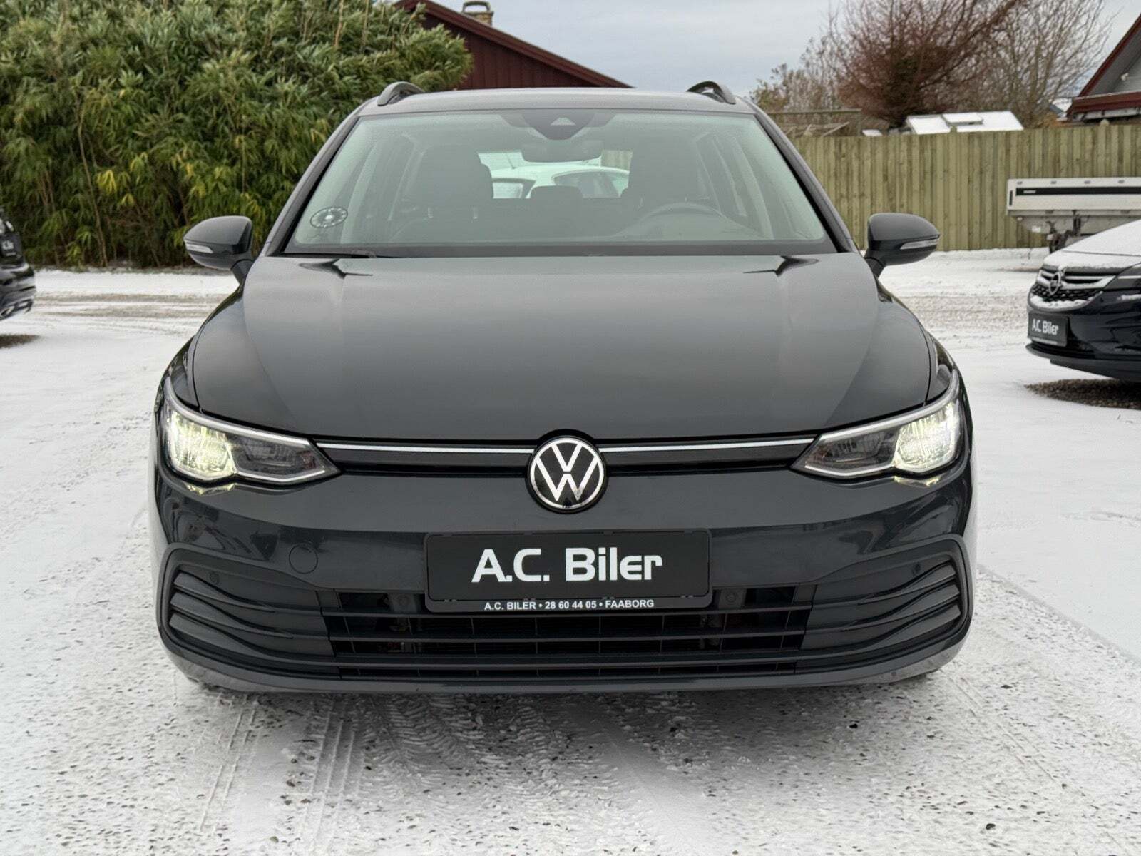 VW Golf VIII 1,5 eTSi 130 Life Variant DSG