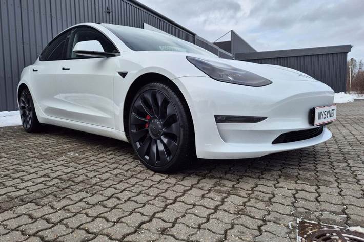 undefined Tesla Model 3 fra 2021