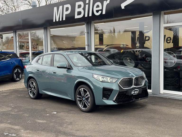 BMW iX2 eDrive20 M-Sport