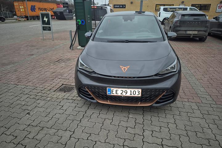 Brun Cupra Born fra 2022