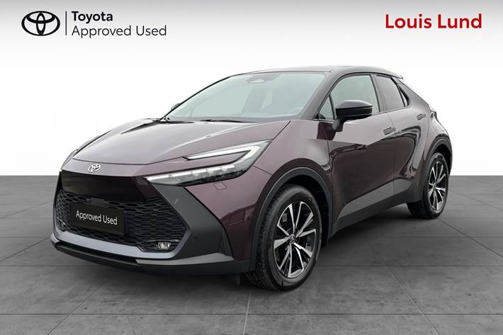 Brun Toyota C-HR fra 2025 set udefra