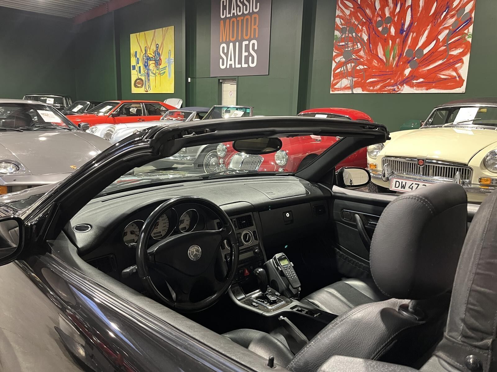 Sort Mercedes SLK230 fra 2000