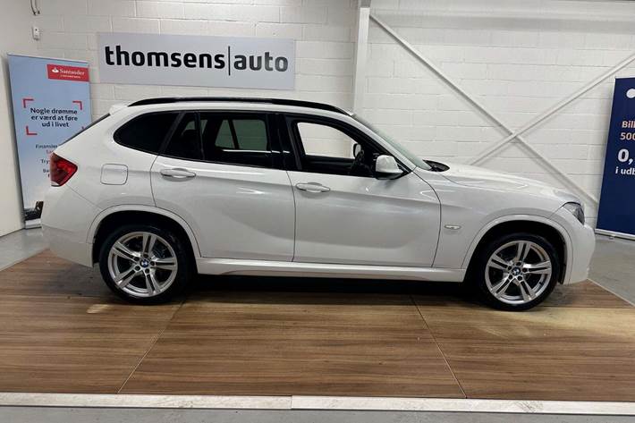 Hvid BMW X1 fra 2012