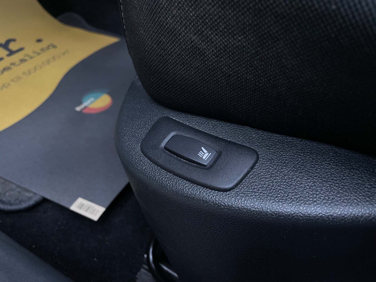 Grøn Renault Clio IV fra 2017