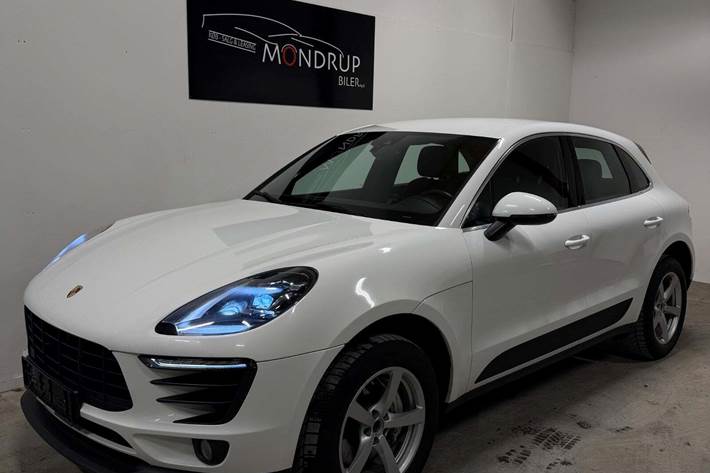 Hvid Porsche Macan S fra 2017 set udefra