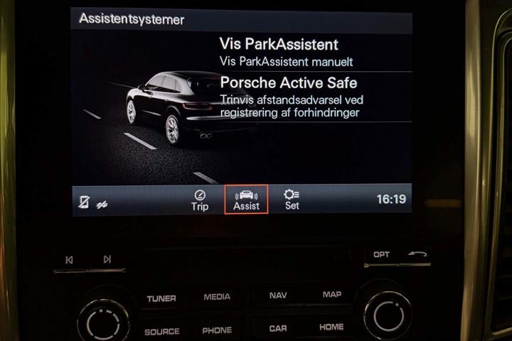 Hvid Porsche Macan S fra 2017