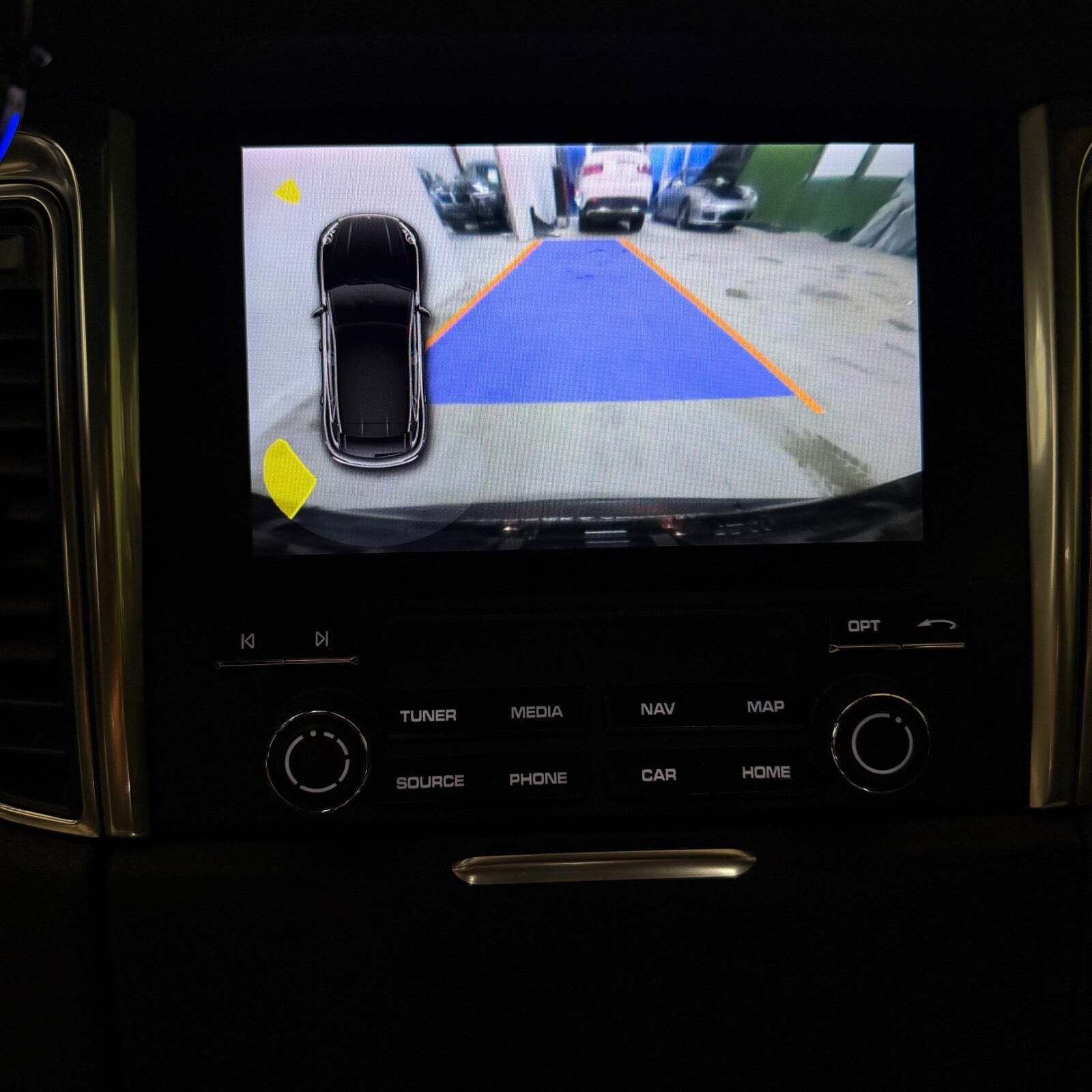 Hvid Porsche Macan S fra 2017