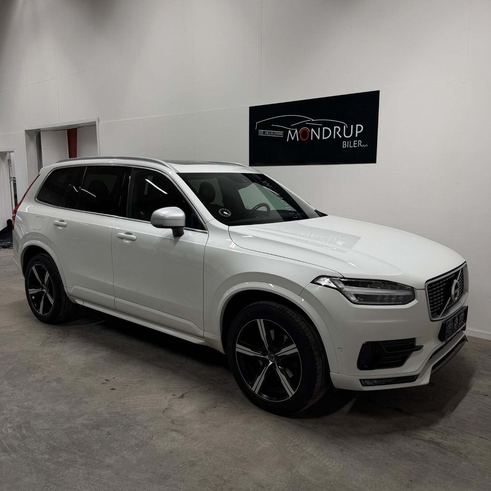 Hvid Volvo XC90 fra 2016