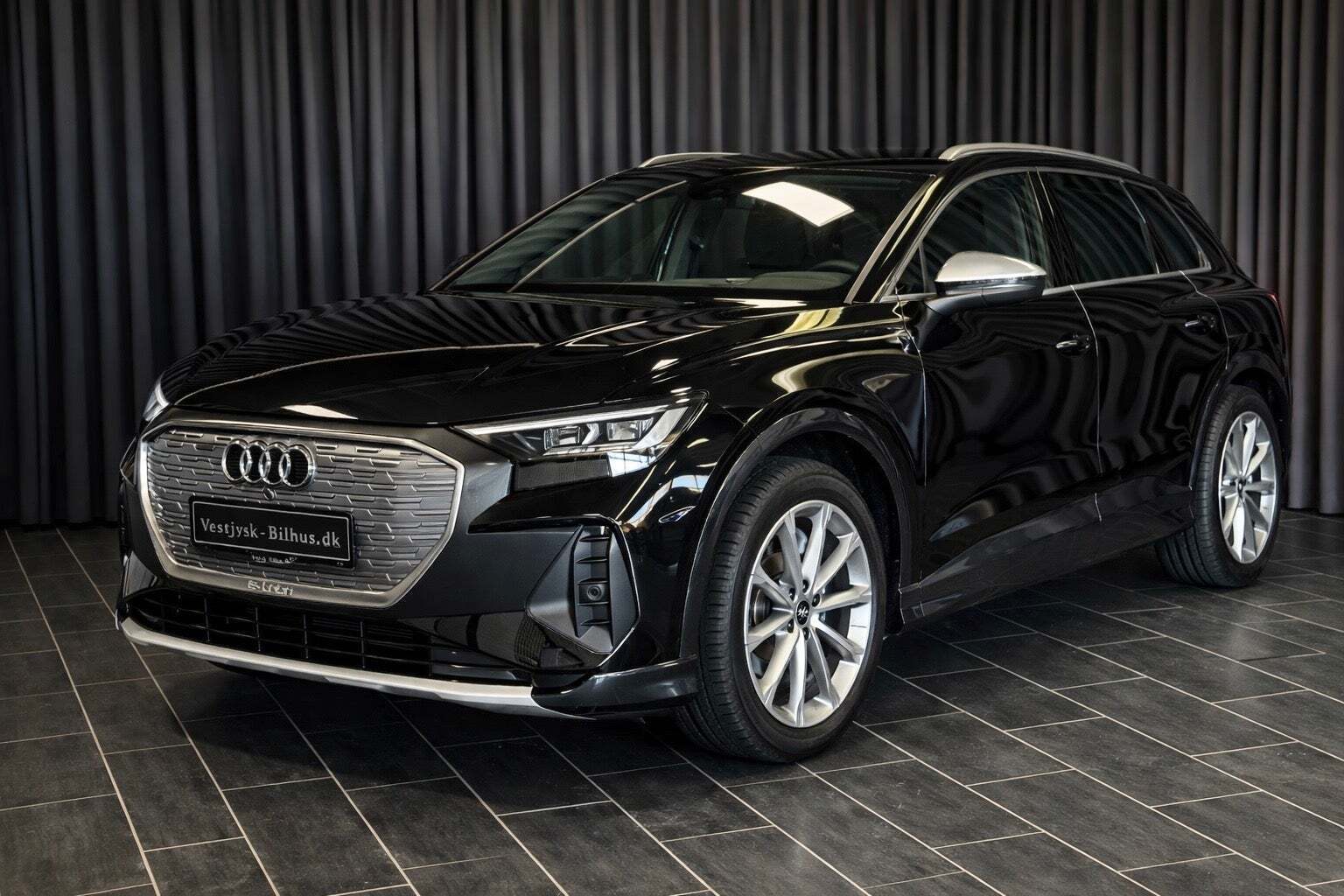 Audi Q4 e-tron 45 Progress