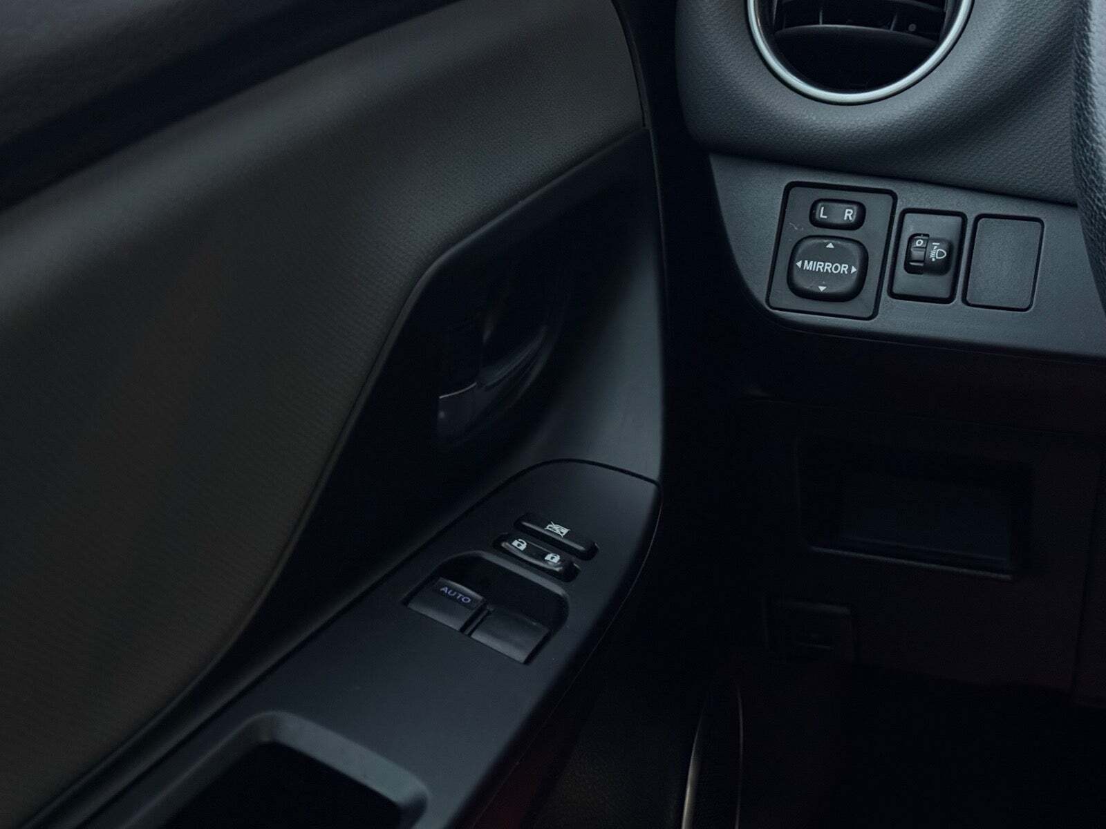 Hvid Toyota Yaris fra 2017