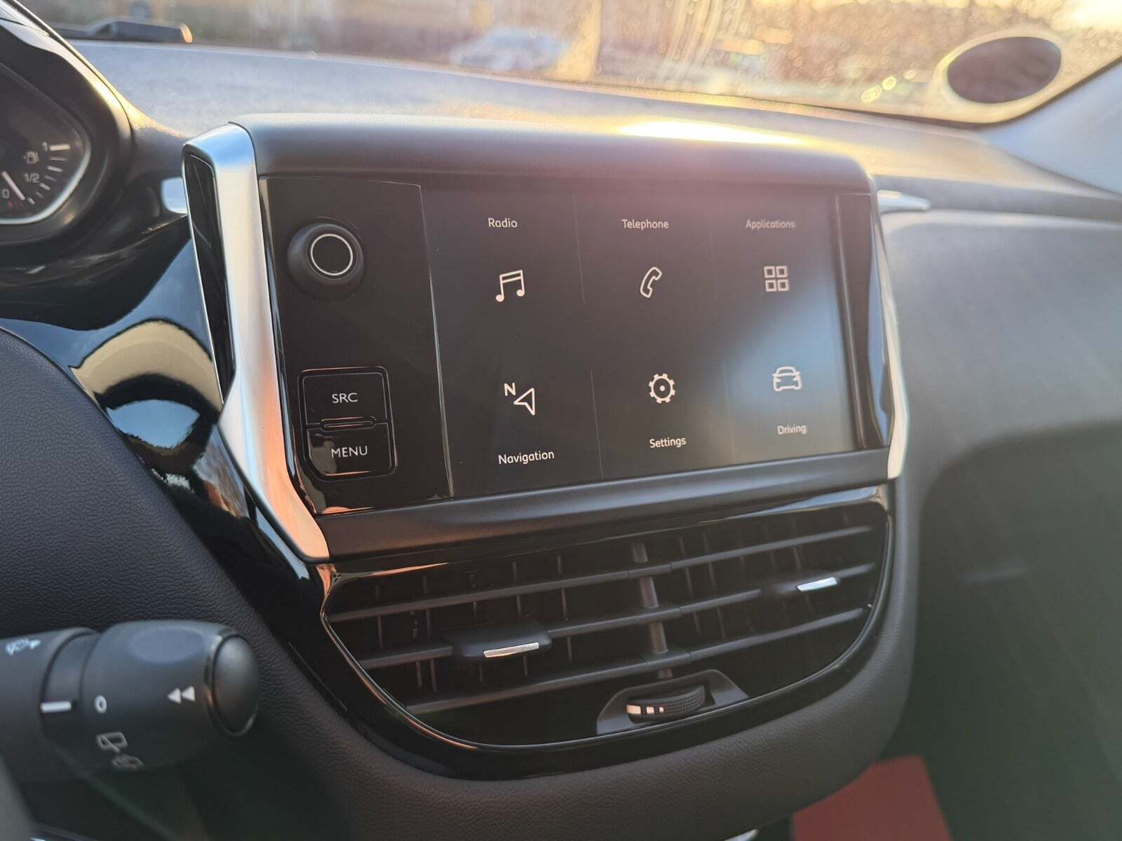 Hvid Peugeot 208 fra 2019