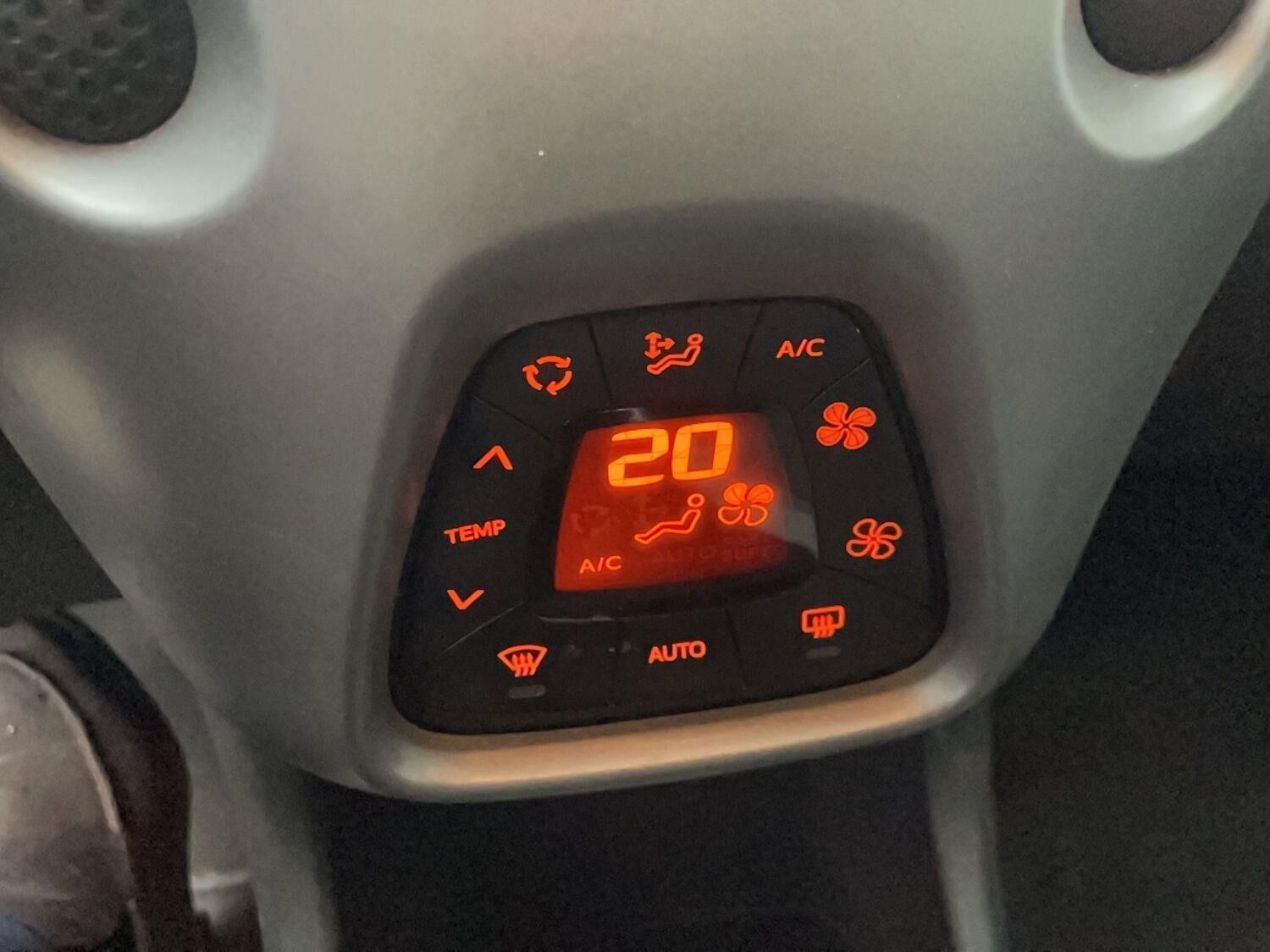 Hvid Toyota Aygo fra 2020