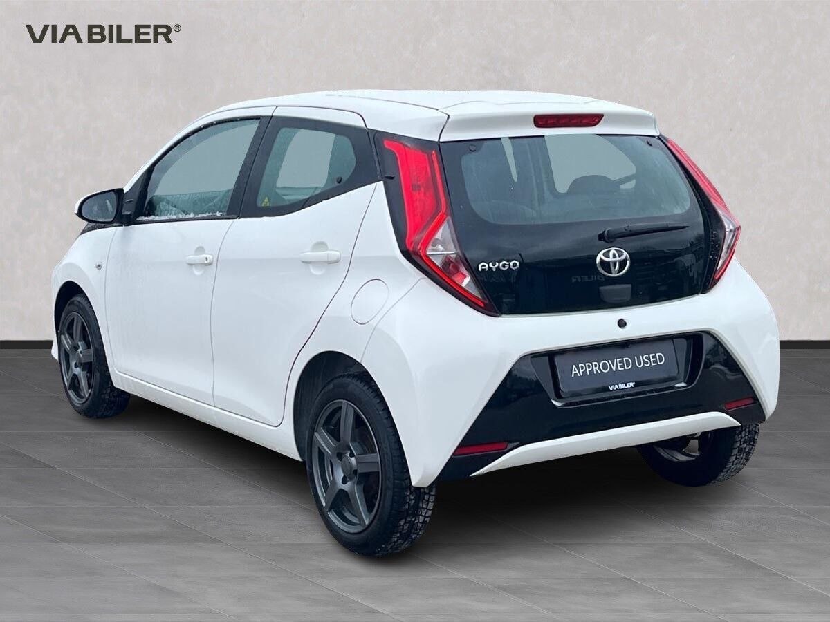 Toyota Aygo 1,0 VVT-I X-plore DAB+ 72HK 5d