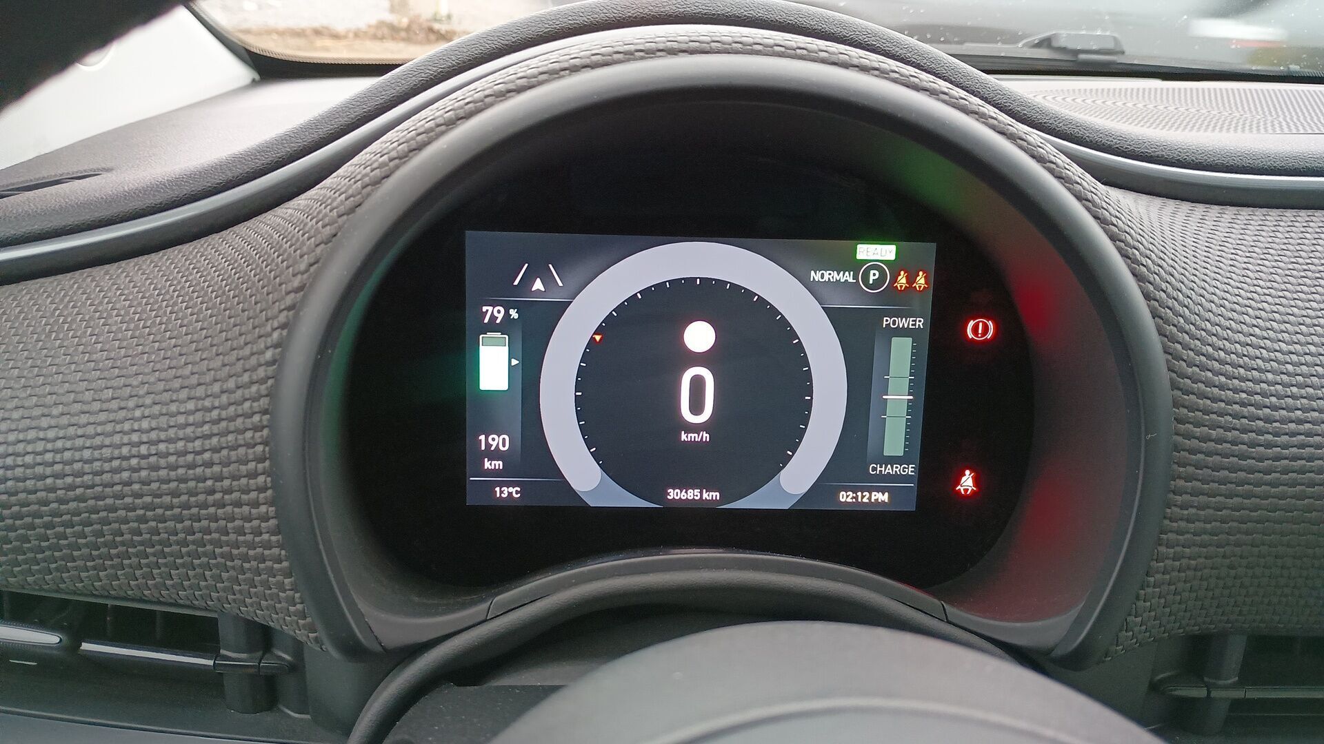 Grå Fiat 500e fra 2022