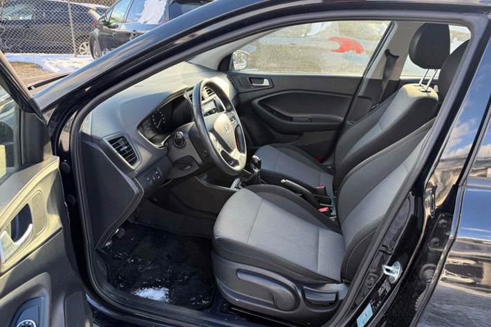 Sort Hyundai i20 fra 2017