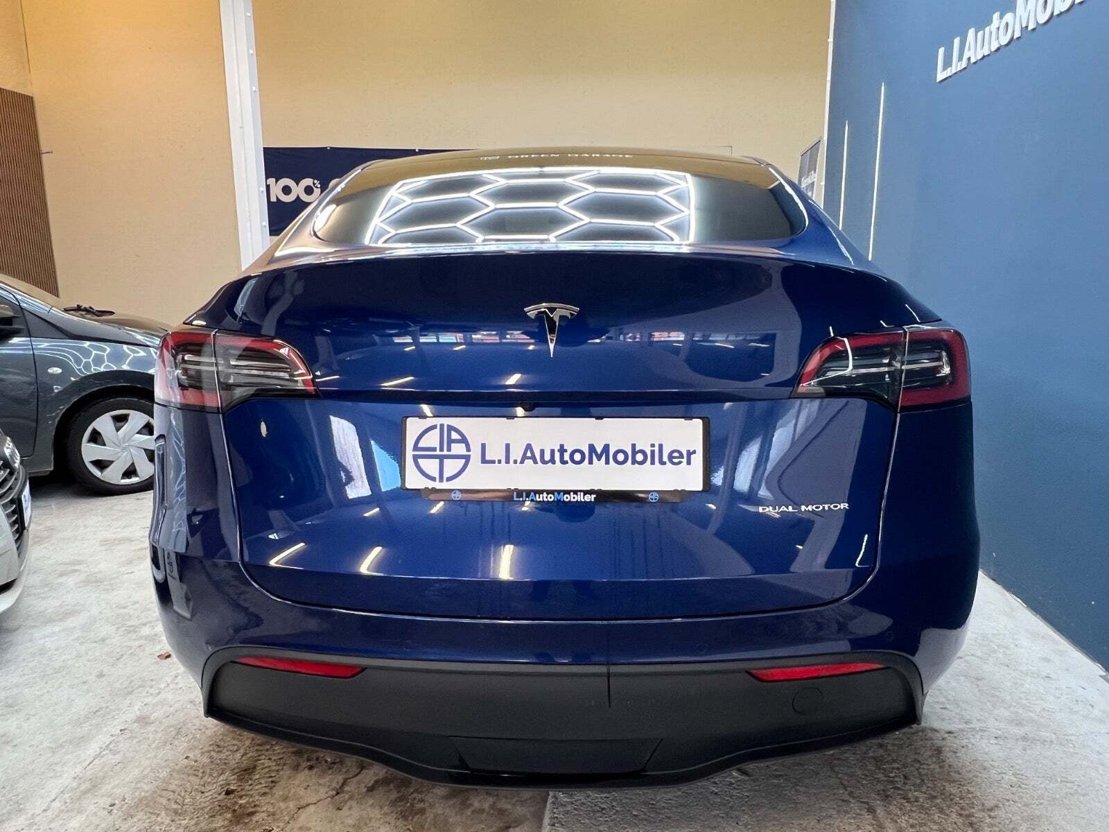 Tesla Model Y Long Range AWD