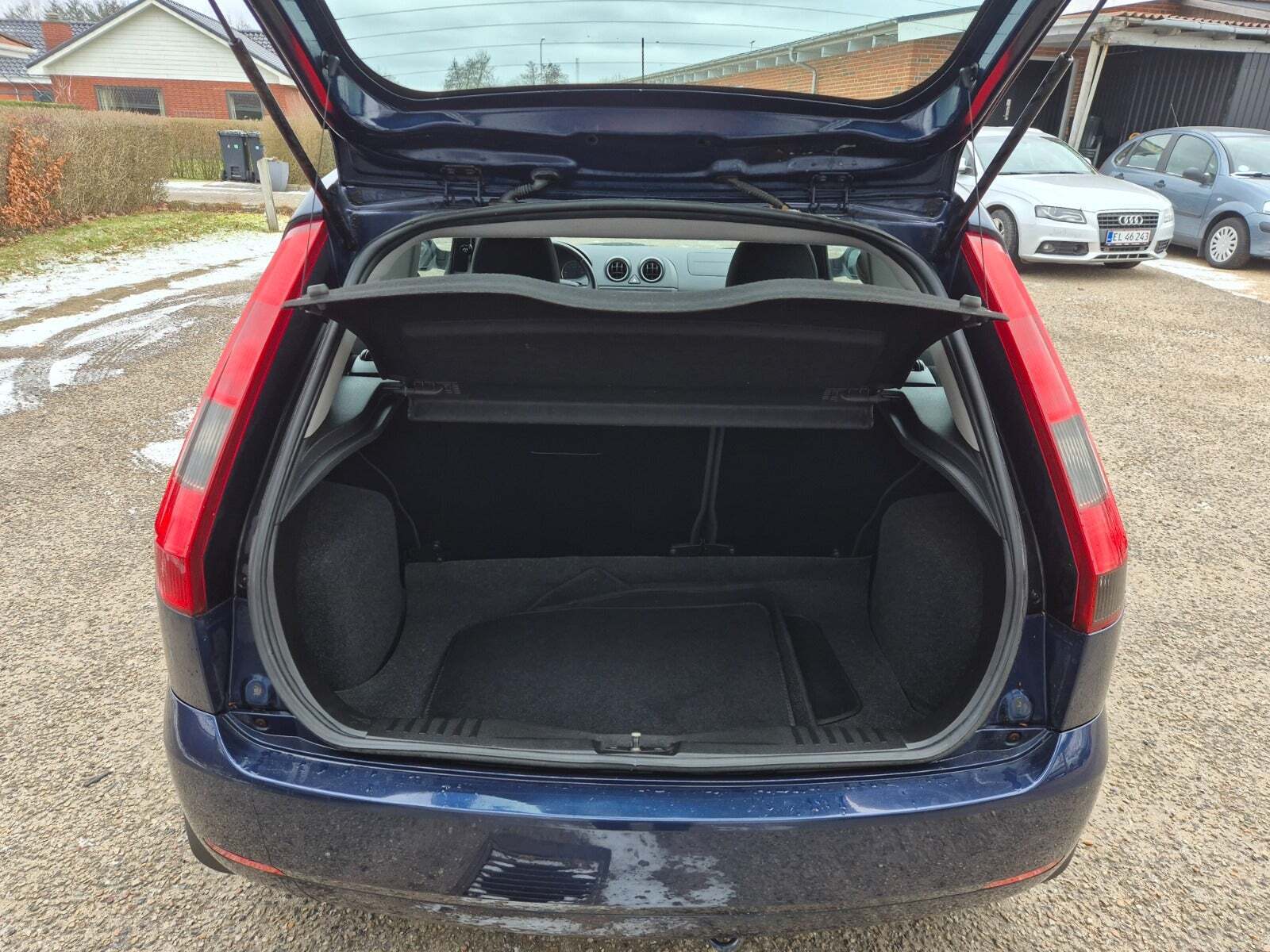 Grøn Ford Fiesta fra 2004