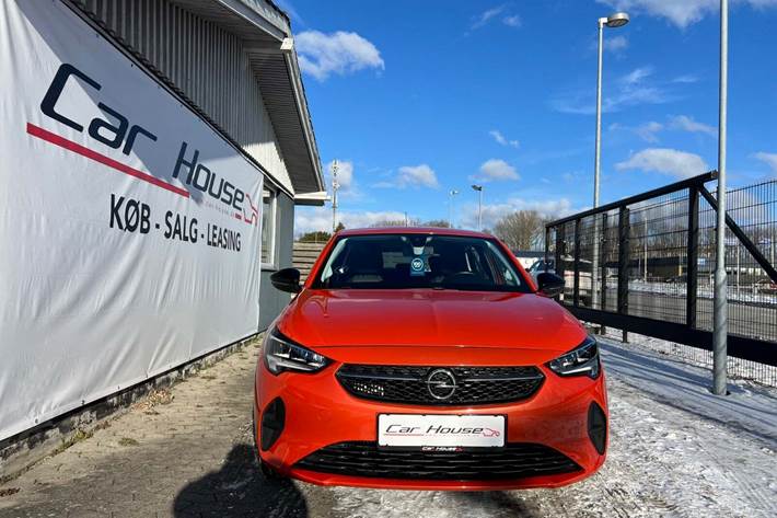 Orange Opel Corsa fra 2020