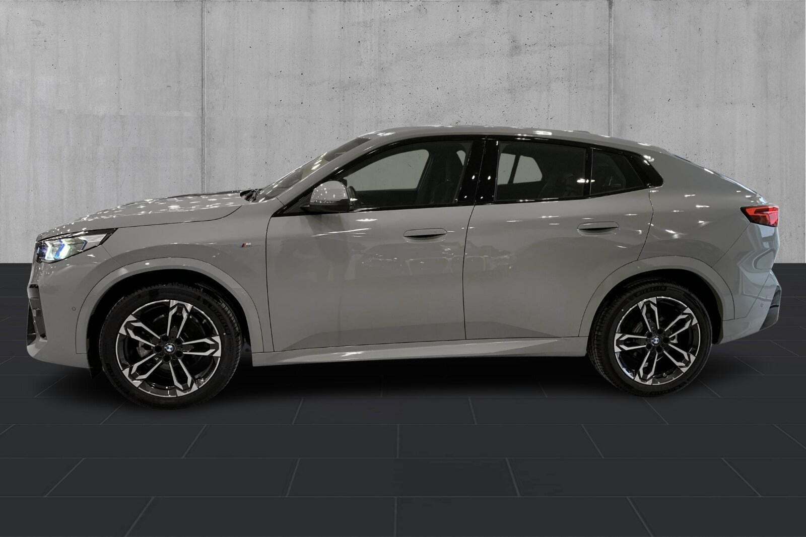 BMW iX2 eDrive20 M-Sport