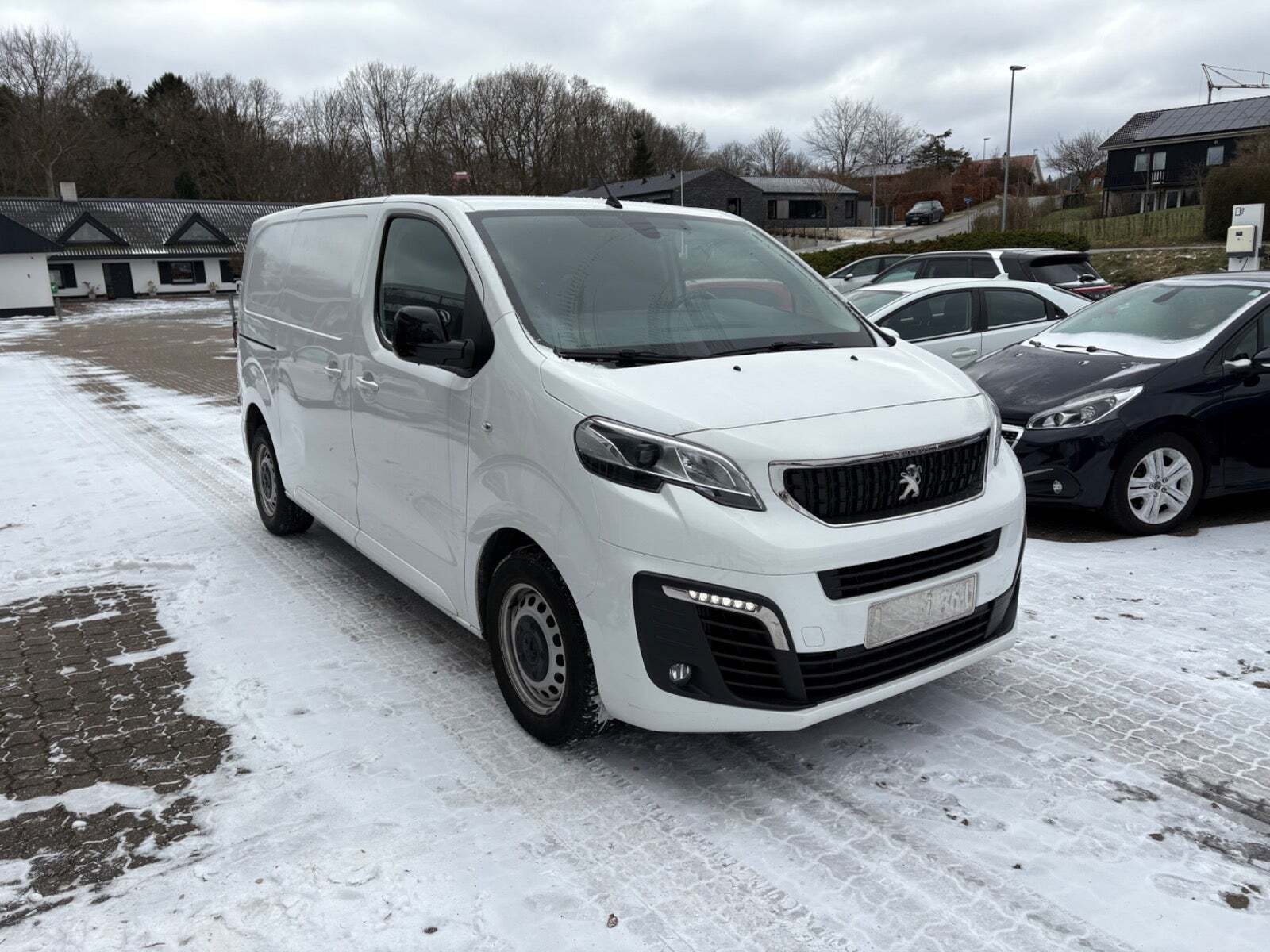 Peugeot Expert 2,0 BlueHDi 122 L2 Premium Van