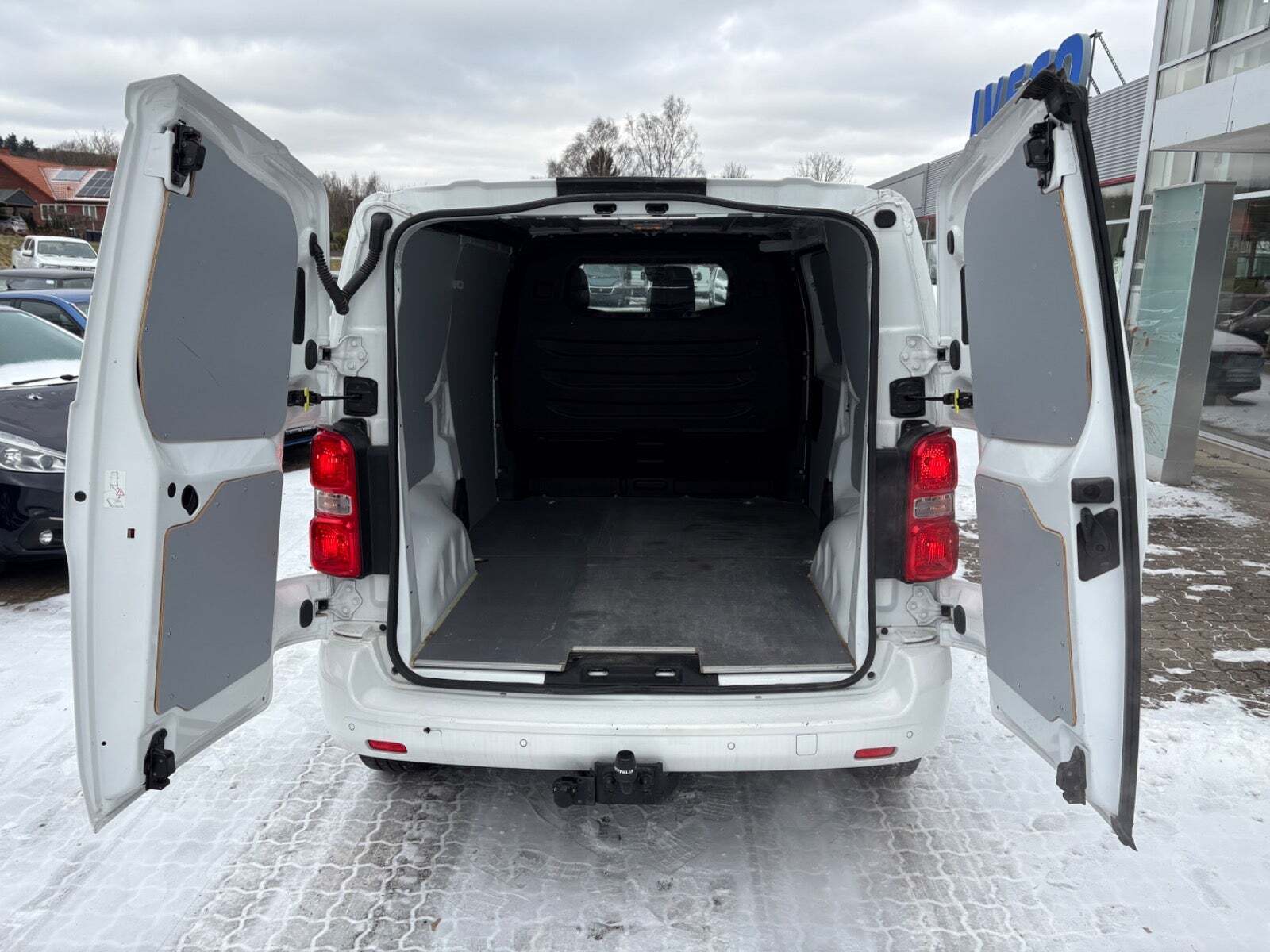 Peugeot Expert 2,0 BlueHDi 122 L2 Premium Van