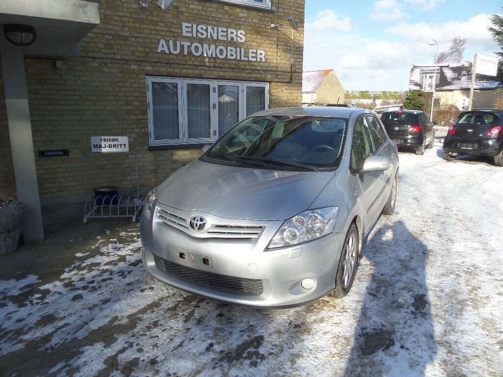Toyota Auris 1,6 T2