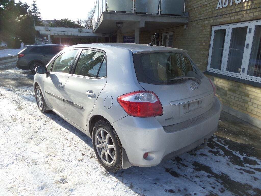 Toyota Auris 1,6 T2