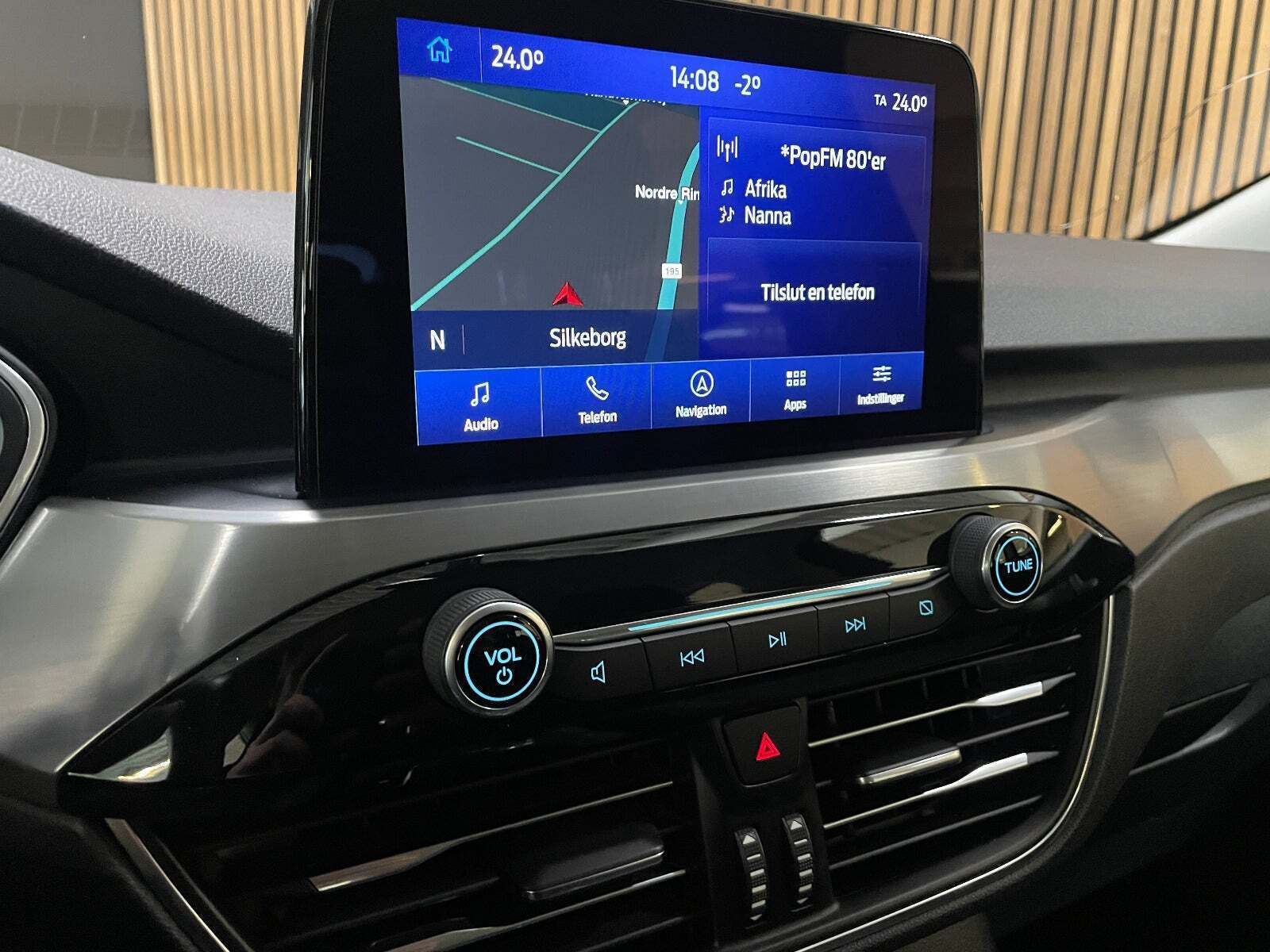 Sort Ford Kuga fra 2021