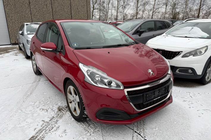 undefined Peugeot 208 fra 2018 set udefra
