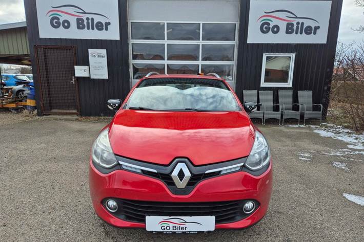 Grøn Renault Clio IV fra 2014
