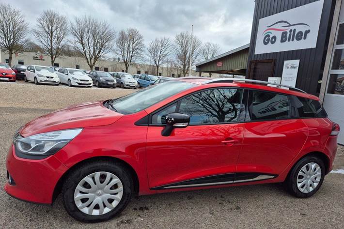 Grøn Renault Clio IV fra 2014