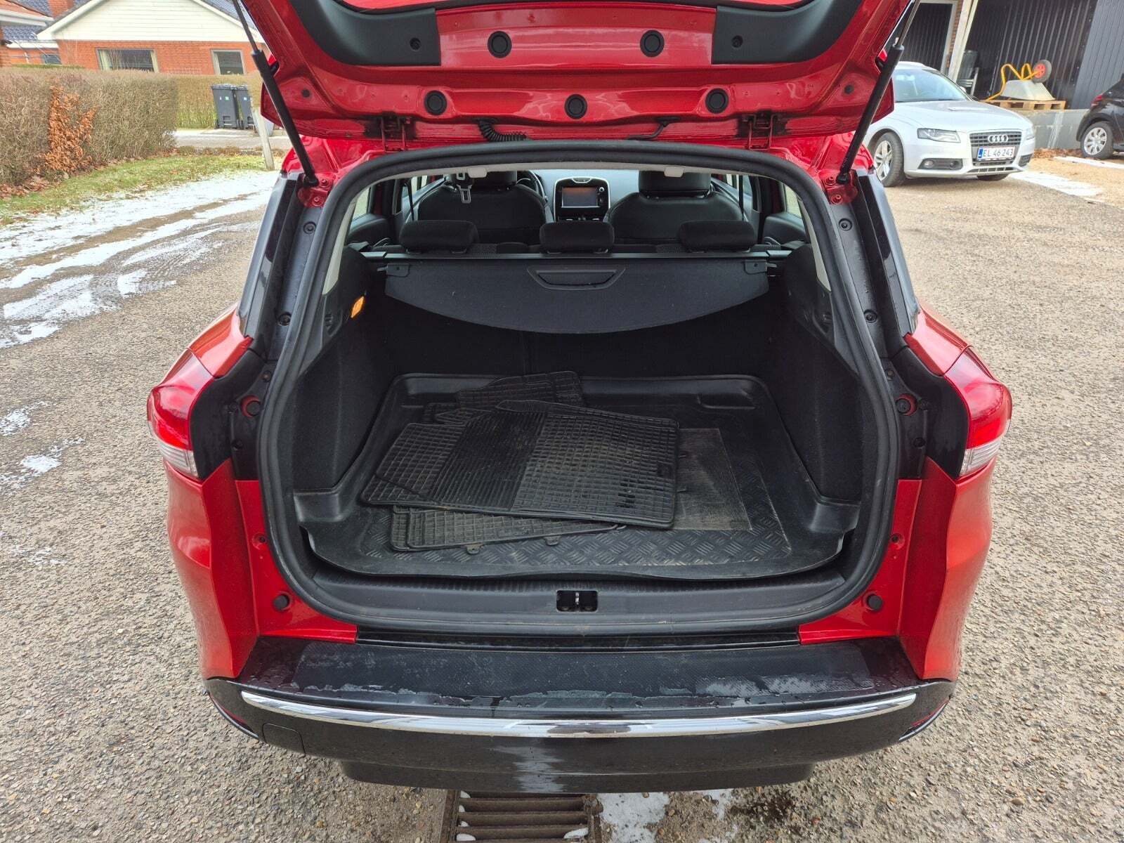 Grøn Renault Clio IV fra 2014