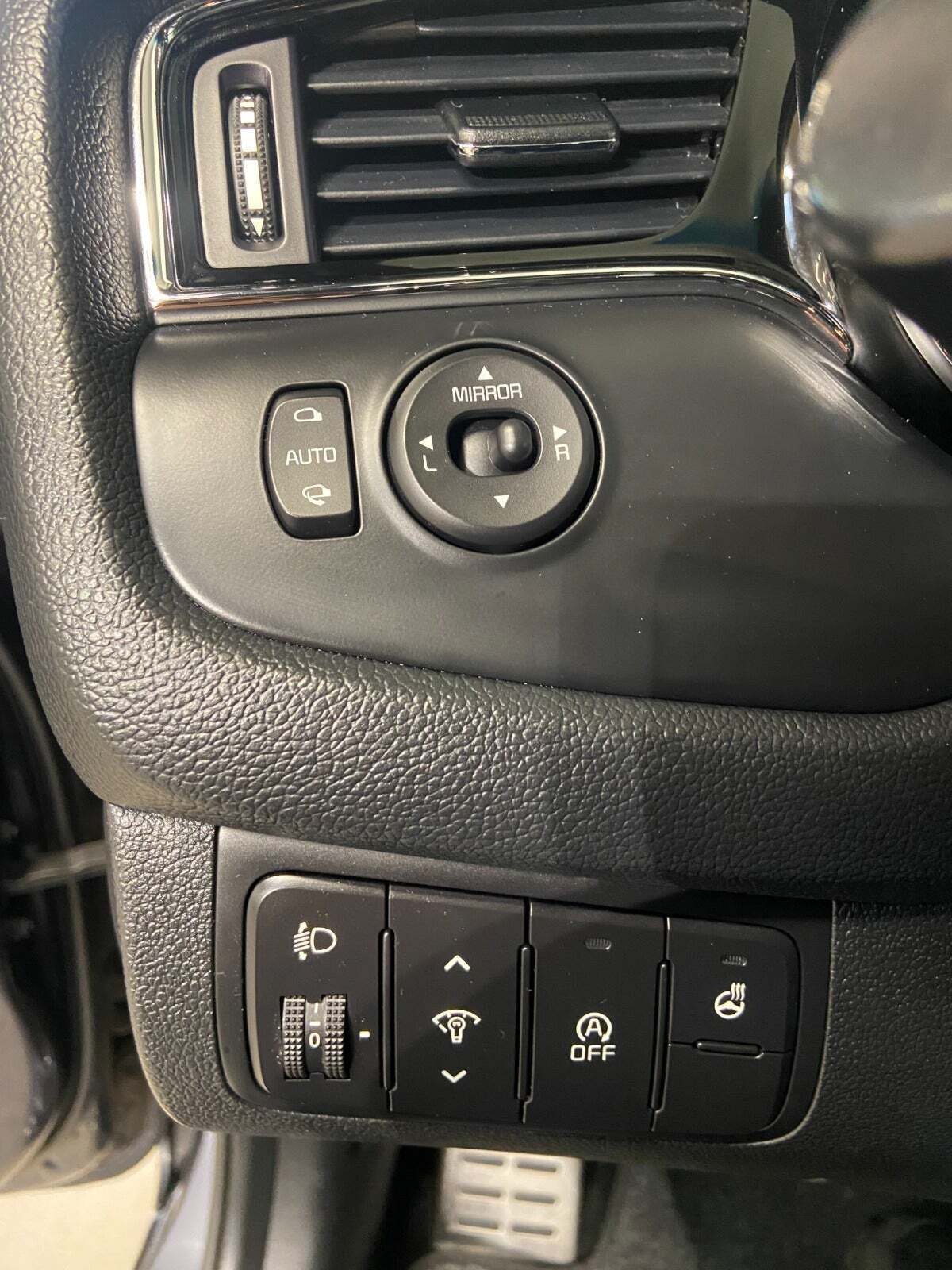 Grå Kia Ceed fra 2018