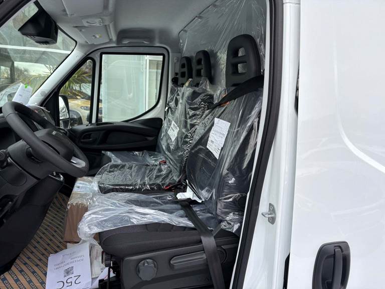 Iveco Daily 3,0 35S18 12m³ Van AG8