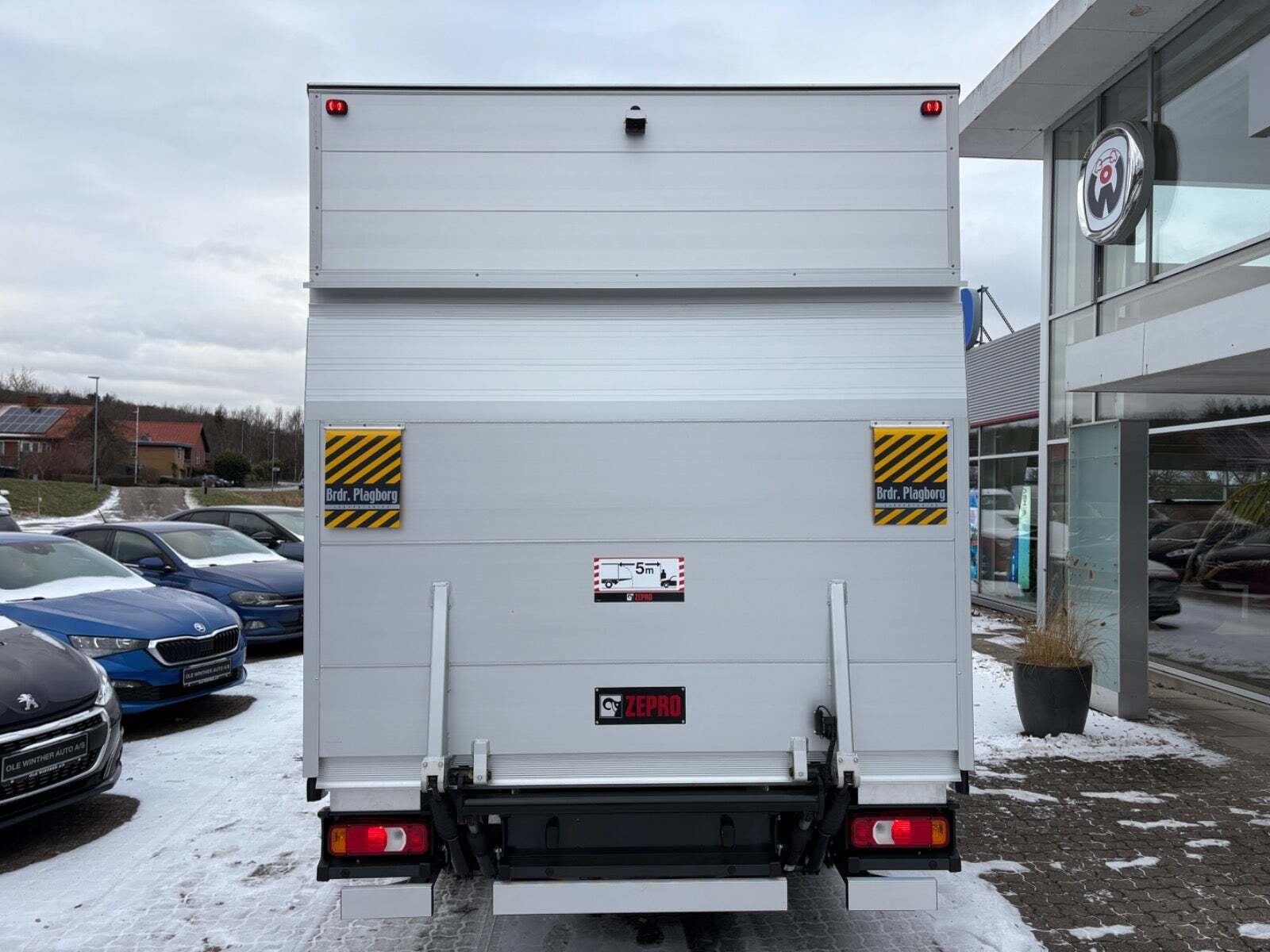 Iveco Daily 2,3 35S16 4100mm Alukasse m/lift AG8