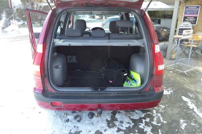 undefined Hyundai Matrix fra 2005 set indefra