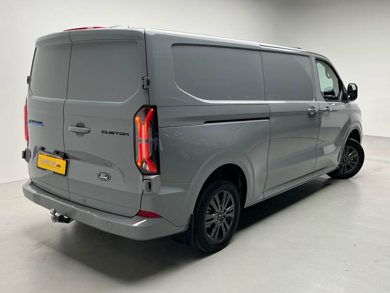 Ford E-Transit Custom 340 L2H1 EL Limited 218HK Van Aut.
