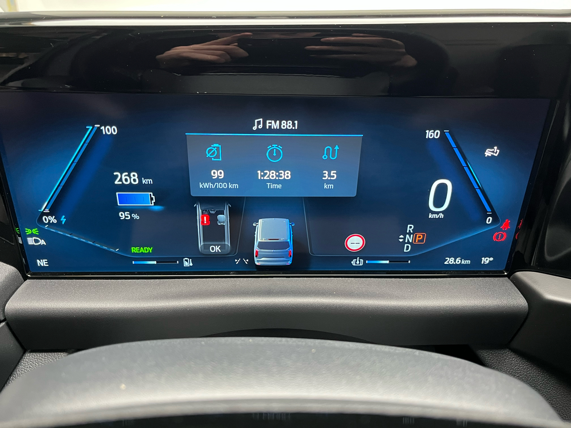 Ford E-Transit Custom 340 L2H1 EL Limited 218HK Van Aut.